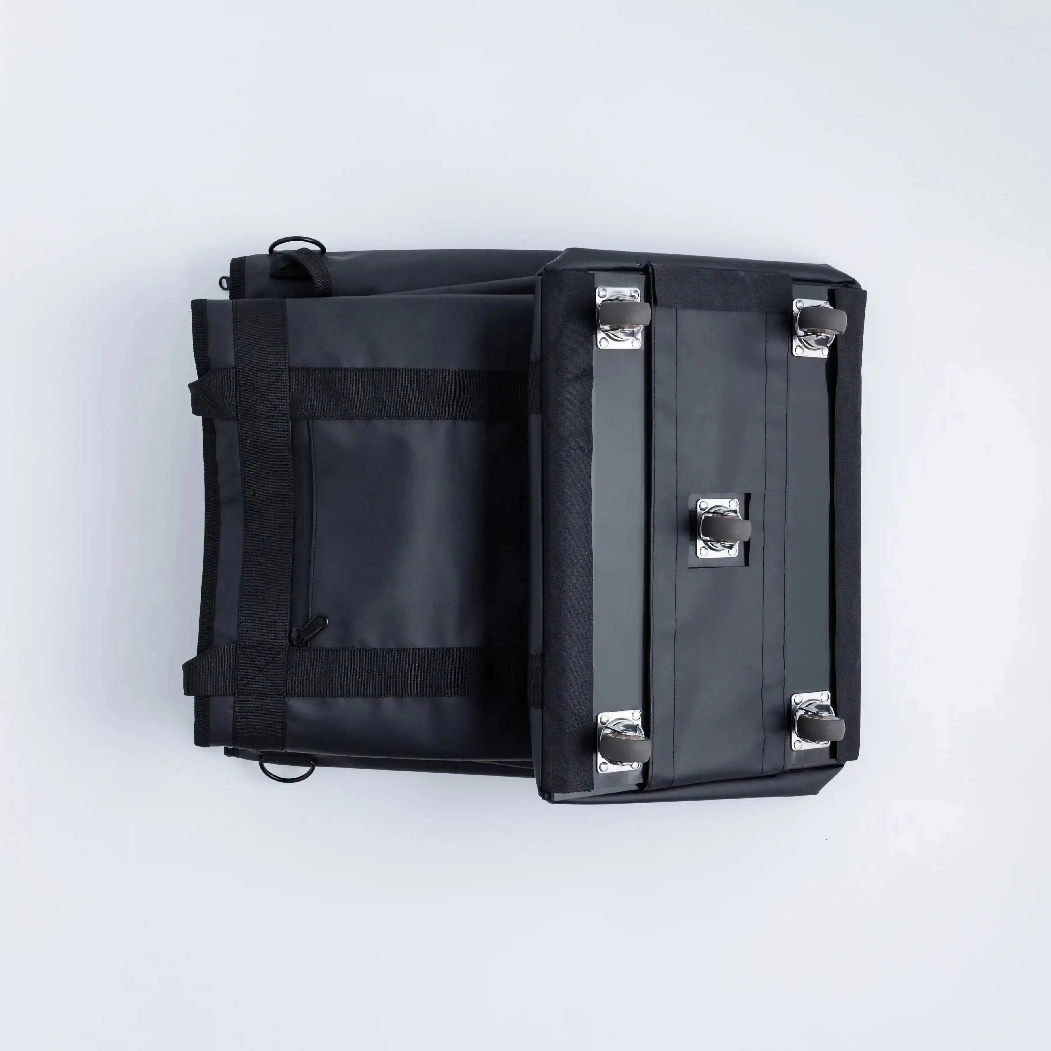 2 Wheeled Tote Bags, 2 Sizes, 60L   120L