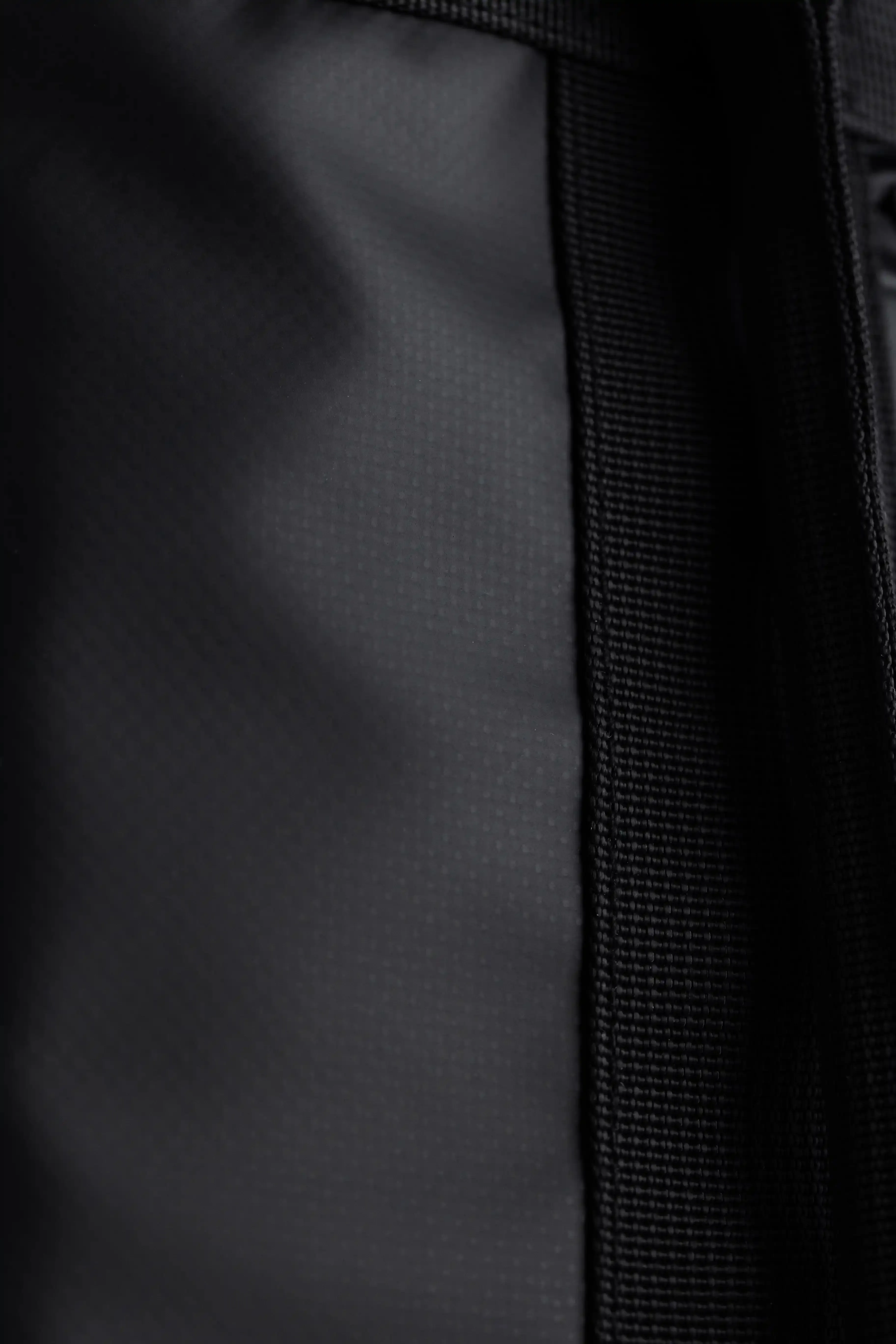 2 Wheeled Tote Bags, 2 Sizes, 60L   120L
