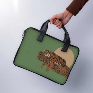 Busy Sleeping Laptop Sleeve With Handle