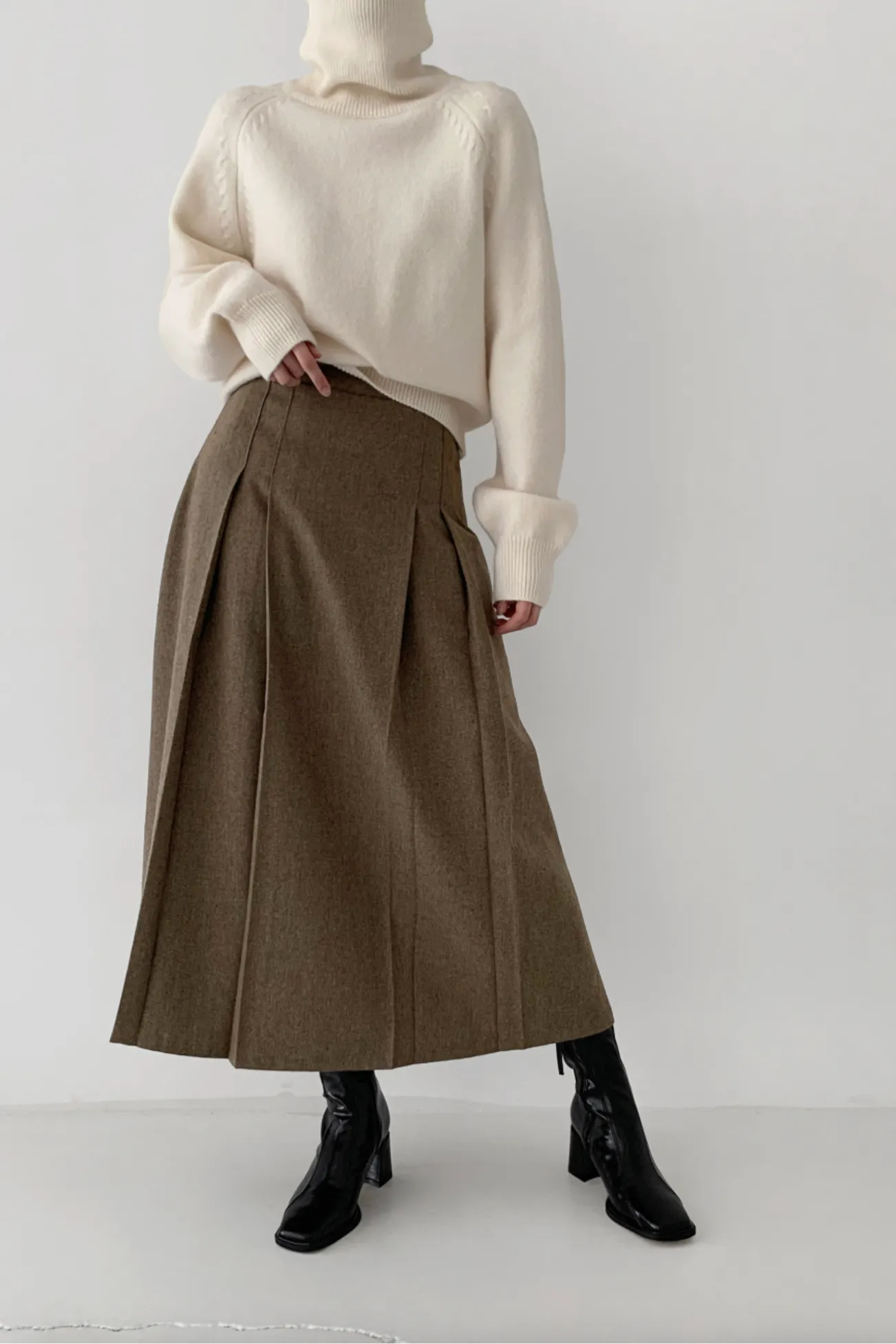 Classy Wool Skirt