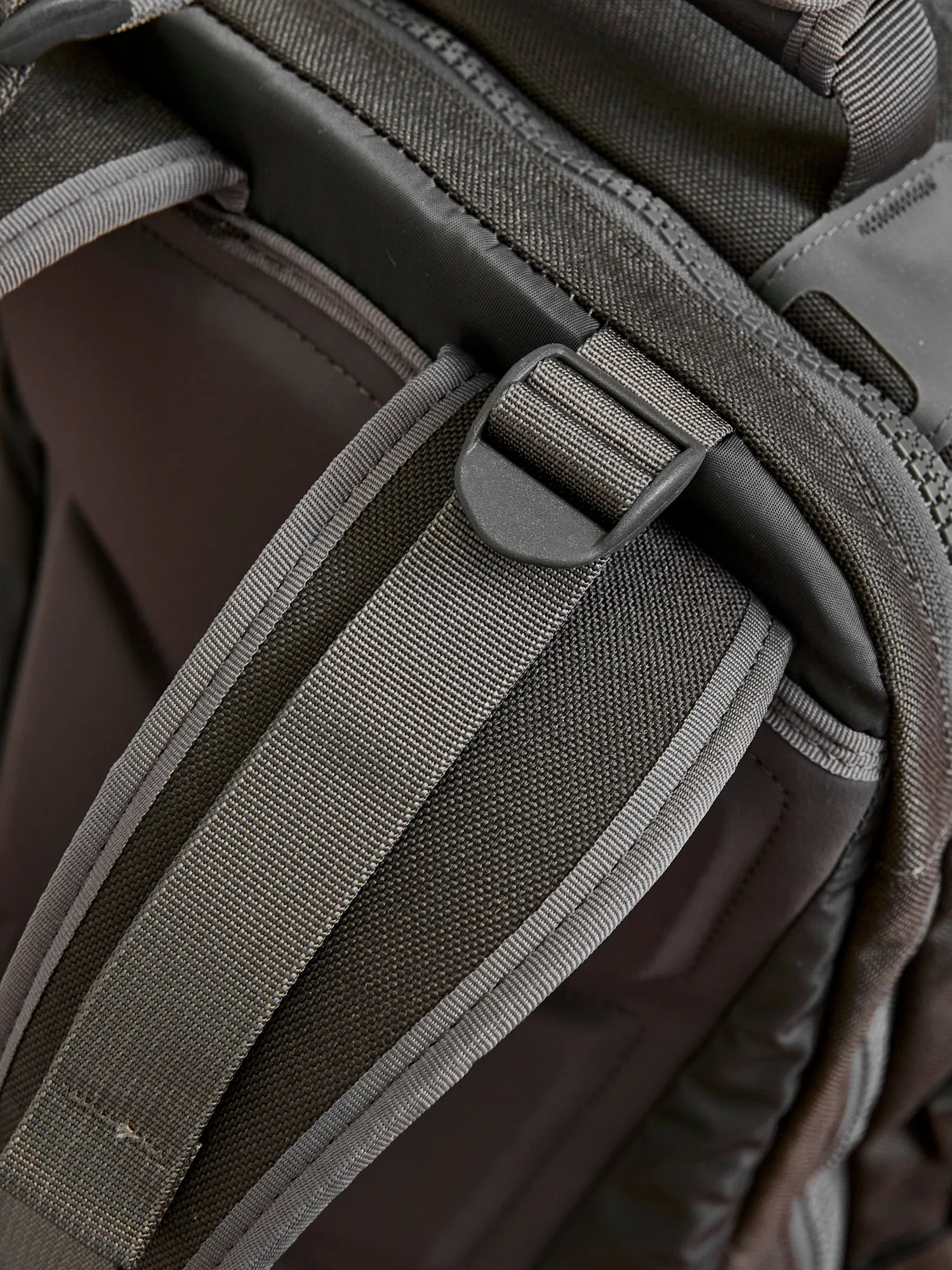 Cordura 20L Backpack in Charcoal Lambskin