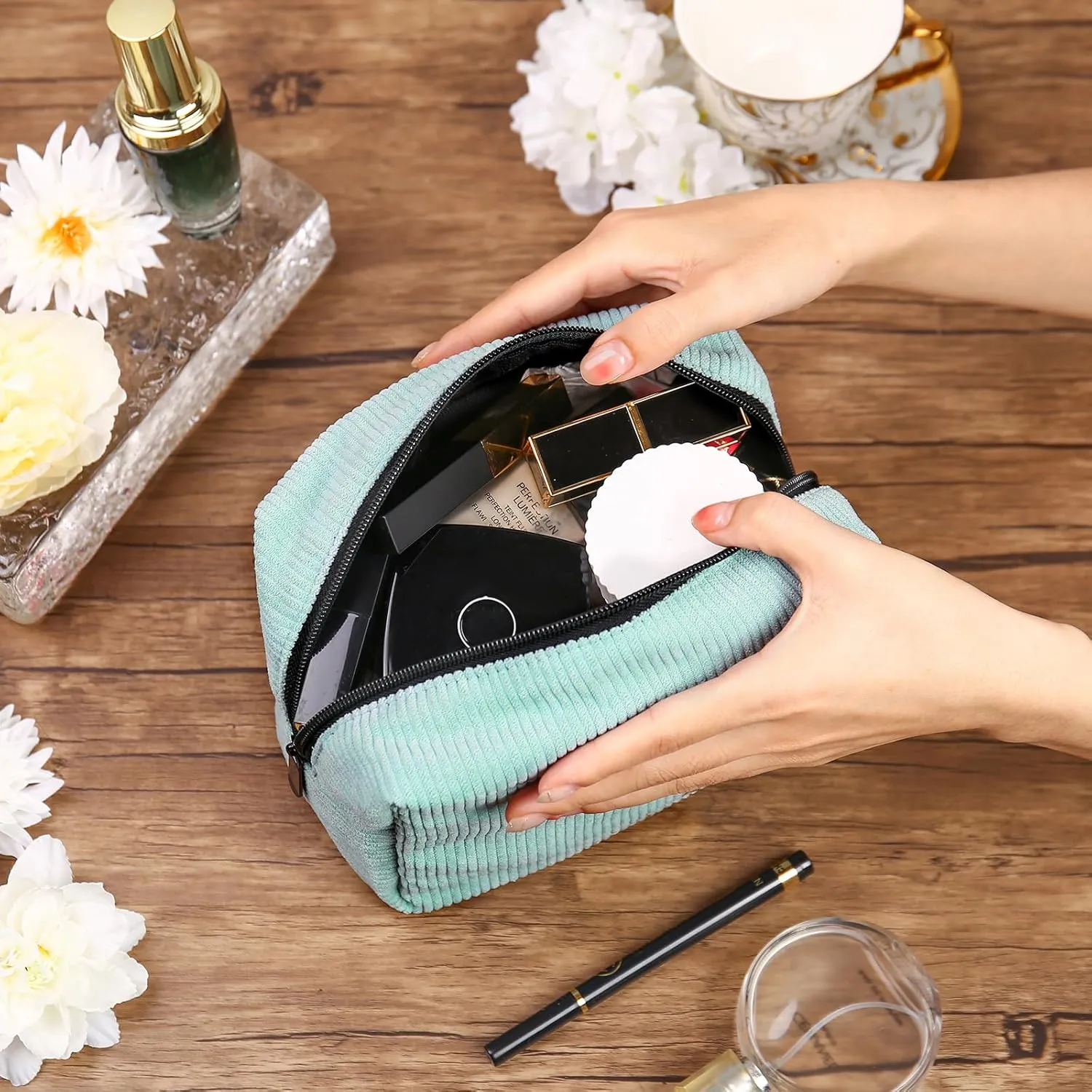 Custom Name Makeup Bags for Women Personalized Travel Cosmetic Bag with Birth Flower Portable Make Up Bags Customized Gifts for Women Mother Sister (Blue)
