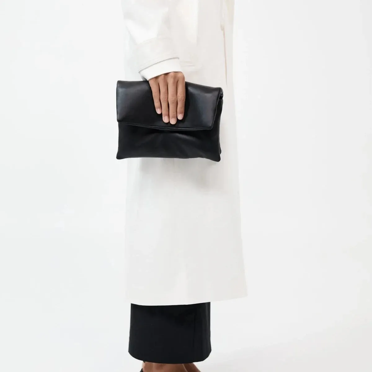 DUAL ENVELOPE CLUTCH - BLACK