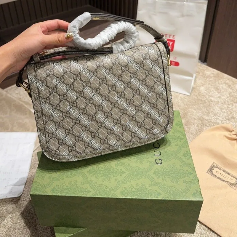 ESMEE Project - Classy Beige Horsebit 1955 Hacker Bag Voice-controlled The