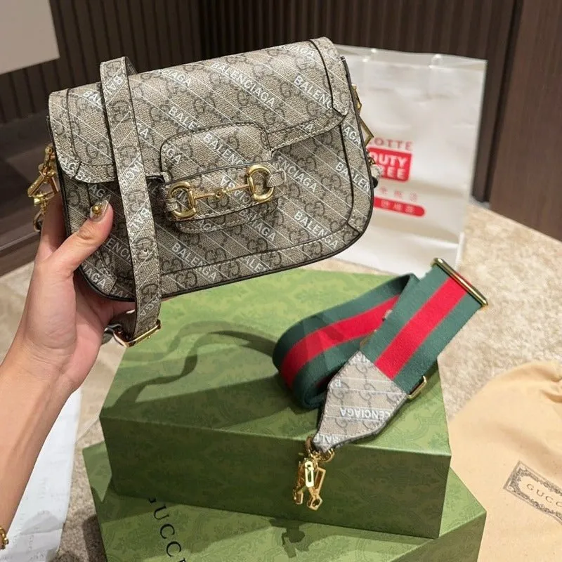 ESMEE Project - Classy Beige Horsebit 1955 Hacker Bag Voice-controlled The