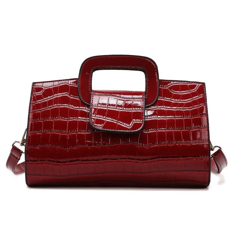 New European And American Retro   Pattern Handbag
