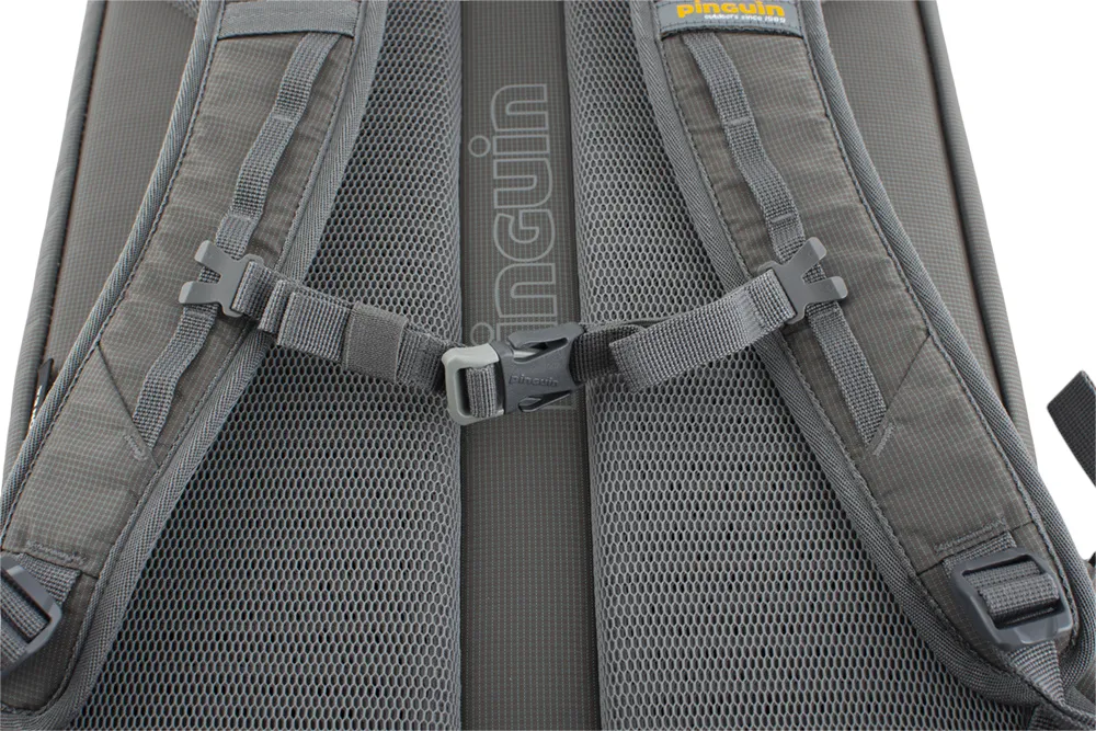Pinguin Integral 30 City Backpack - Black