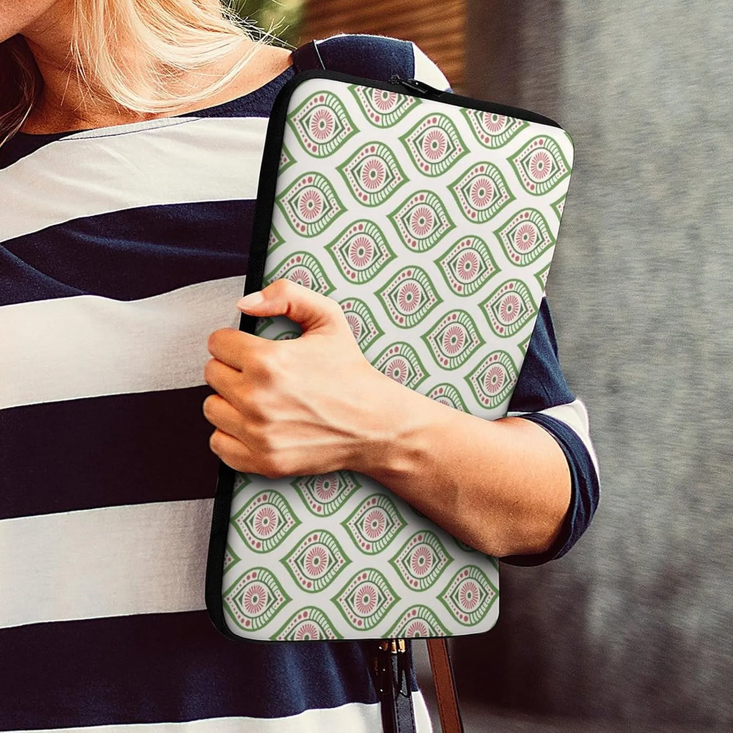 Pink Green Symmetrical Petal Eyes Laptop Sleeve for Women Men Notebook Impact Resistant Laptop Bag 17inch Protective Sleeves Case Computer Travel Storage Bag Zipper Carrying Case
