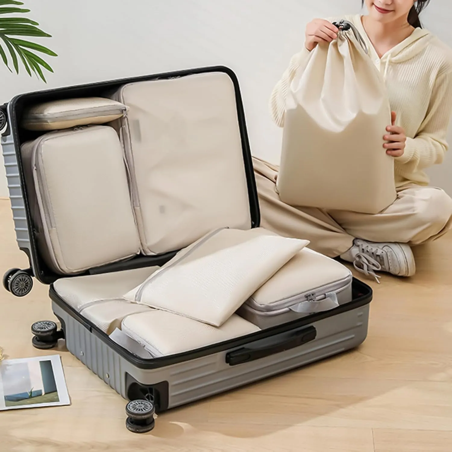 REDYY 4Pieces Compression Storage Bags and Resistant Suitcases Clothes Organizers Handbag for Home and Travel