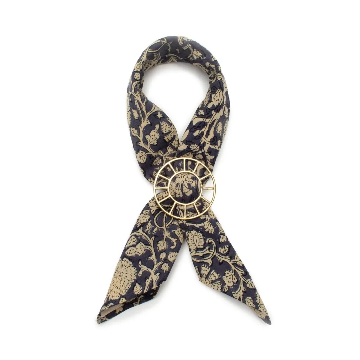 Scarf Bolo