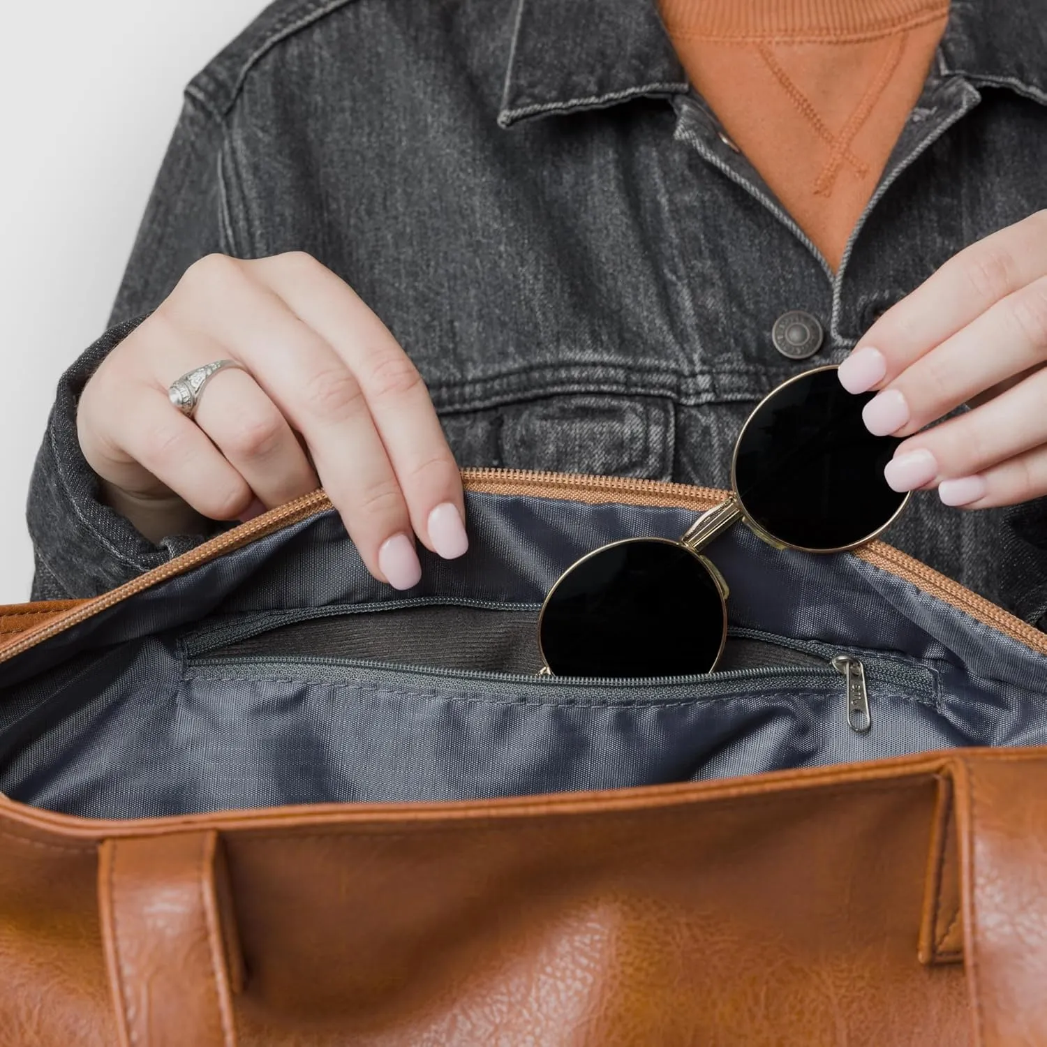 Simple Modern Vegan Leather Tote Bag for Women
