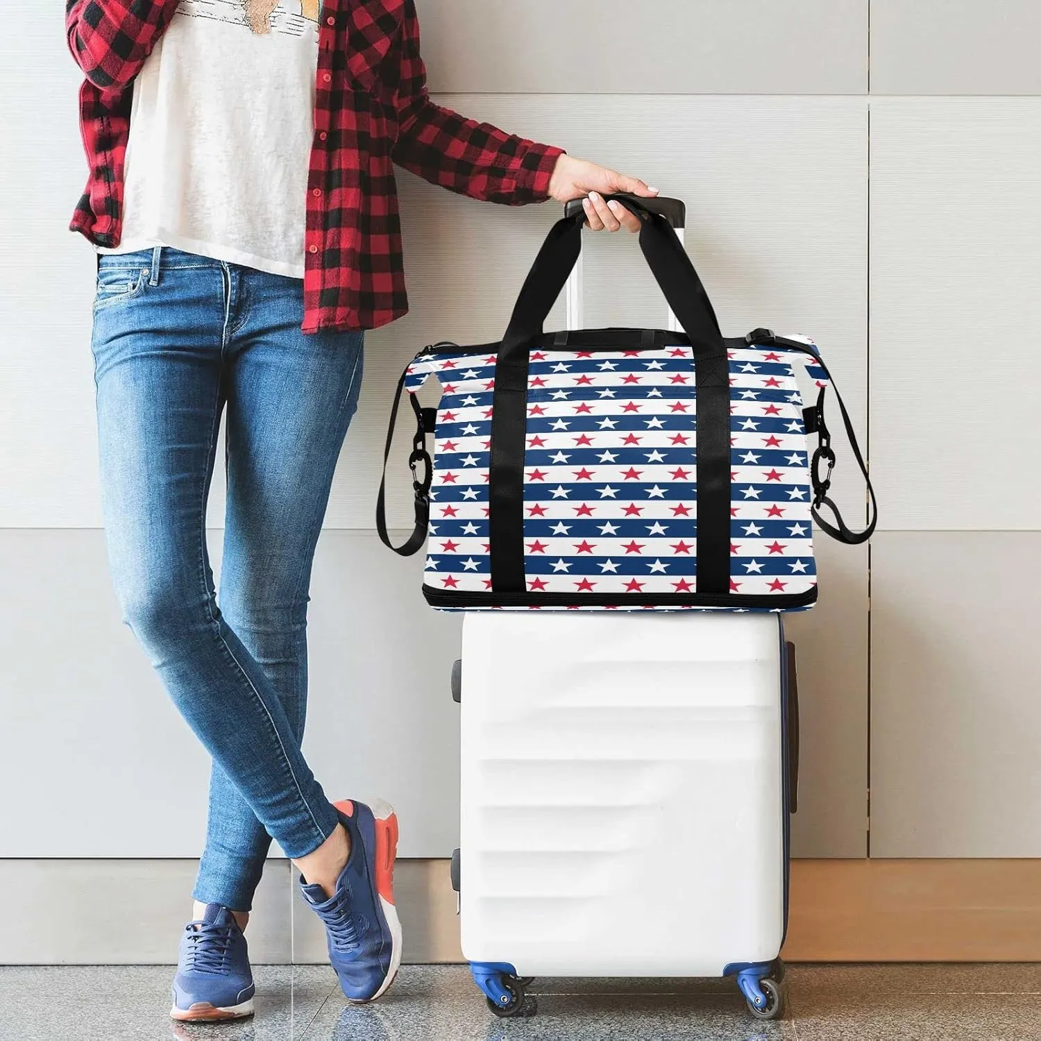Sport Travel Duffle Bag Large Gym Tote Bag for Women,Independence Day Weekender Bag with Shoe Compartment,Ladies Beach Bag Overnight Bag Luggage Bag with Wet Bag
