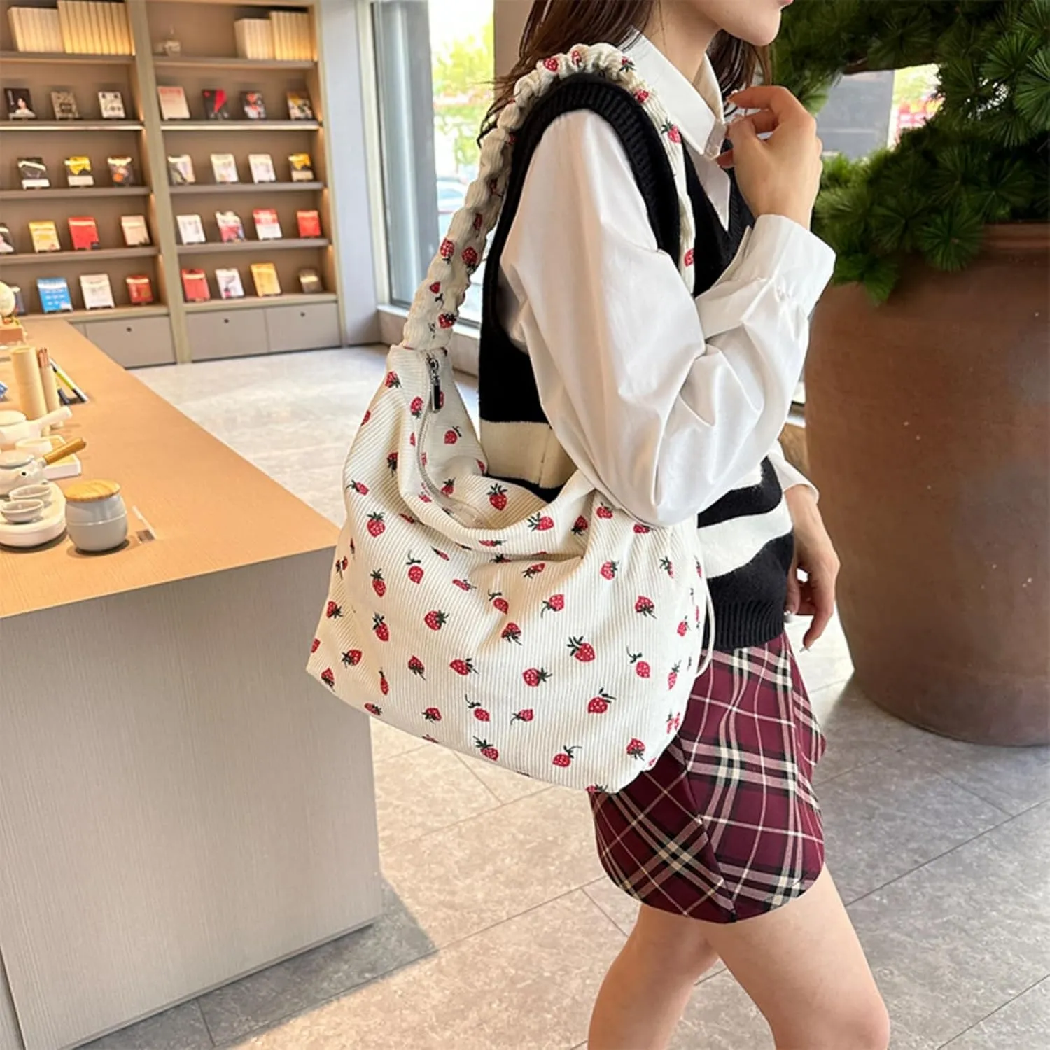 Strawberry Tote Bag for Women Corduroy Drawstring Crossbody Bag Cute Strawberry Purse Shoulder Bags Casual Bags