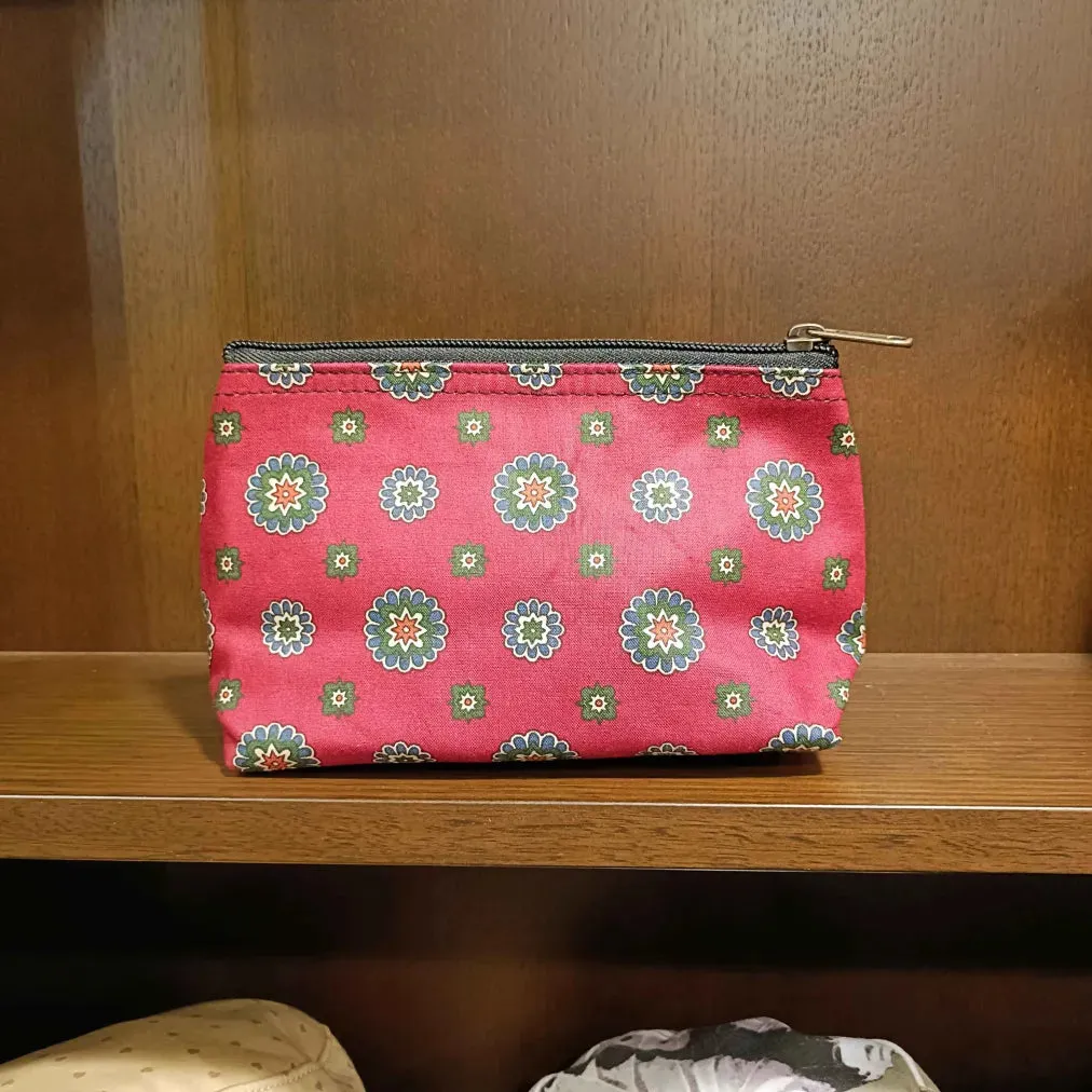 The Modest Wallpaper 💮 Small Toiletry   Makeup Bag