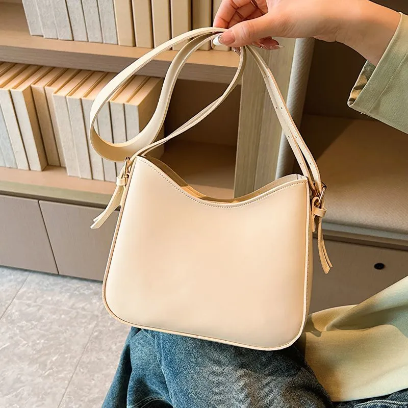 Women's Fashion Retro Underarm One Saddle Crossbody Bags