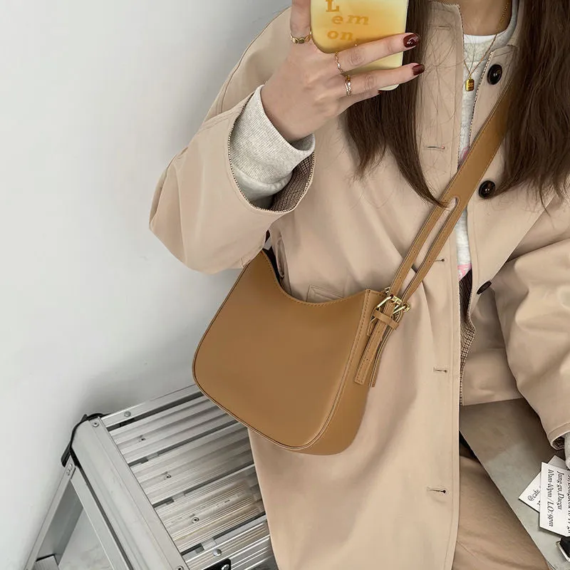 Women's Fashion Retro Underarm One Saddle Crossbody Bags